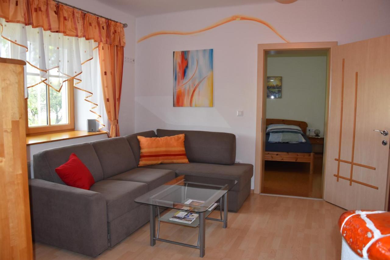 Biohof Weissensteiner Apartment Ullrichs Luaran gambar