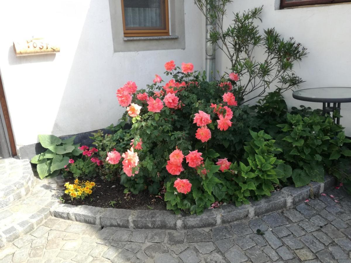 Biohof Weissensteiner Apartment Ullrichs Luaran gambar